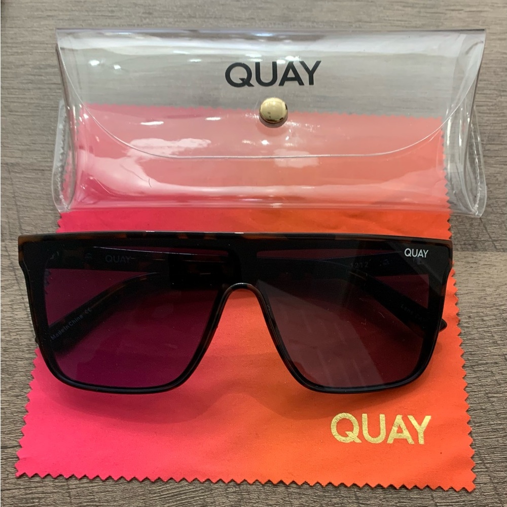 QUAY Australia NIGHTFALL Tortoise/Navy Shield Sunglasses